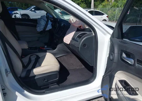 2018 Chrysler 300 Touring L from USA, damaged, VIN 2C3CCAAG6JH222940